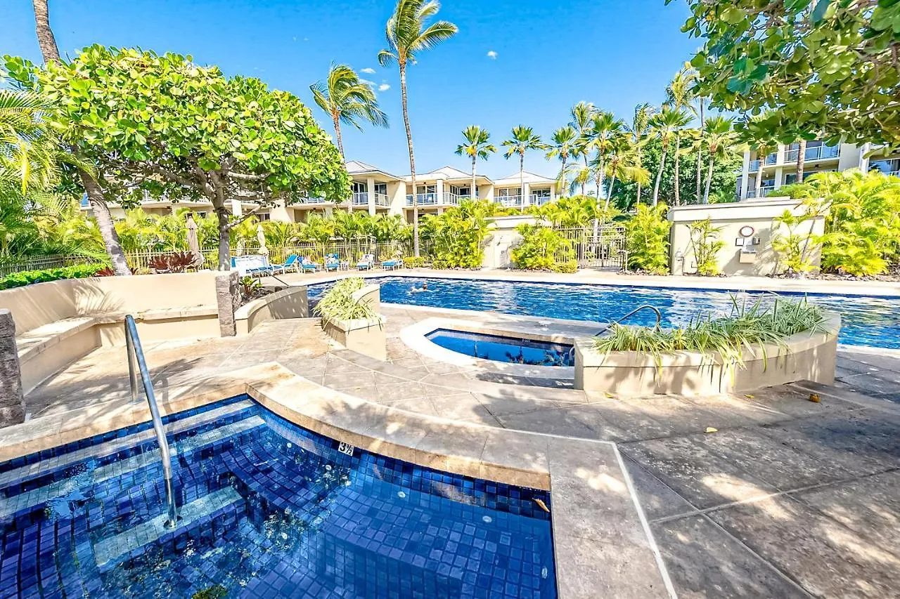 Tropical Elegance Golf Course Penthouse Apartment Waikoloa